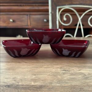 Set of 3 Vintage RUBY RED etched tulip GLASS SQUARE BOWLS DISH 4.75in